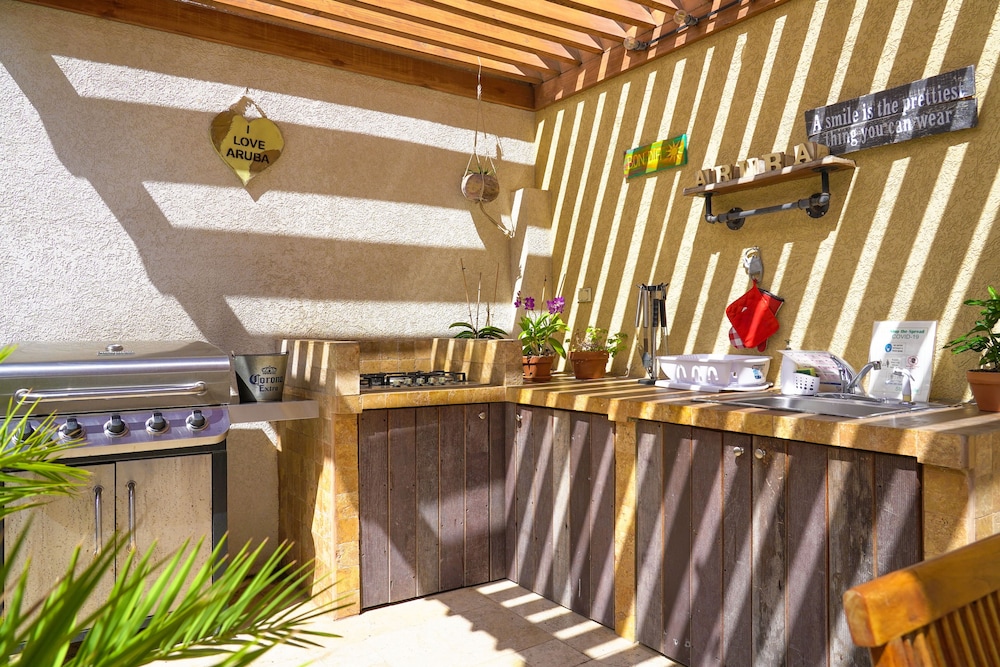 Arubas Bakval Suites 3/50