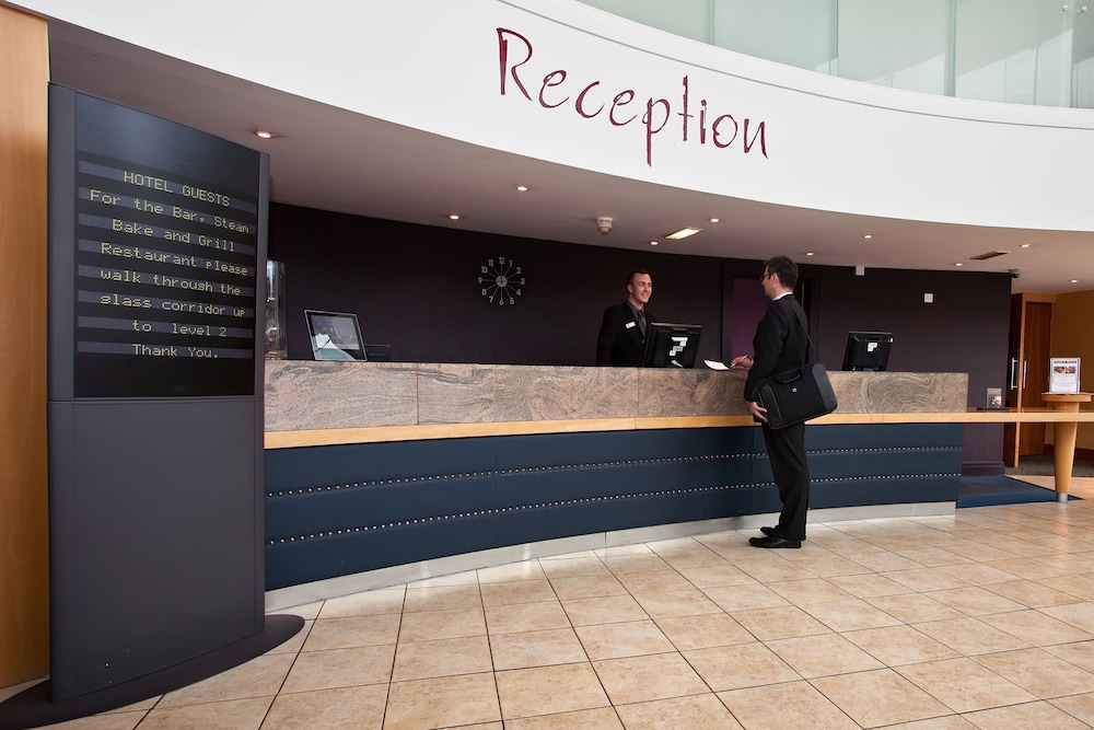 Daresbury Park Hotel 8/50
