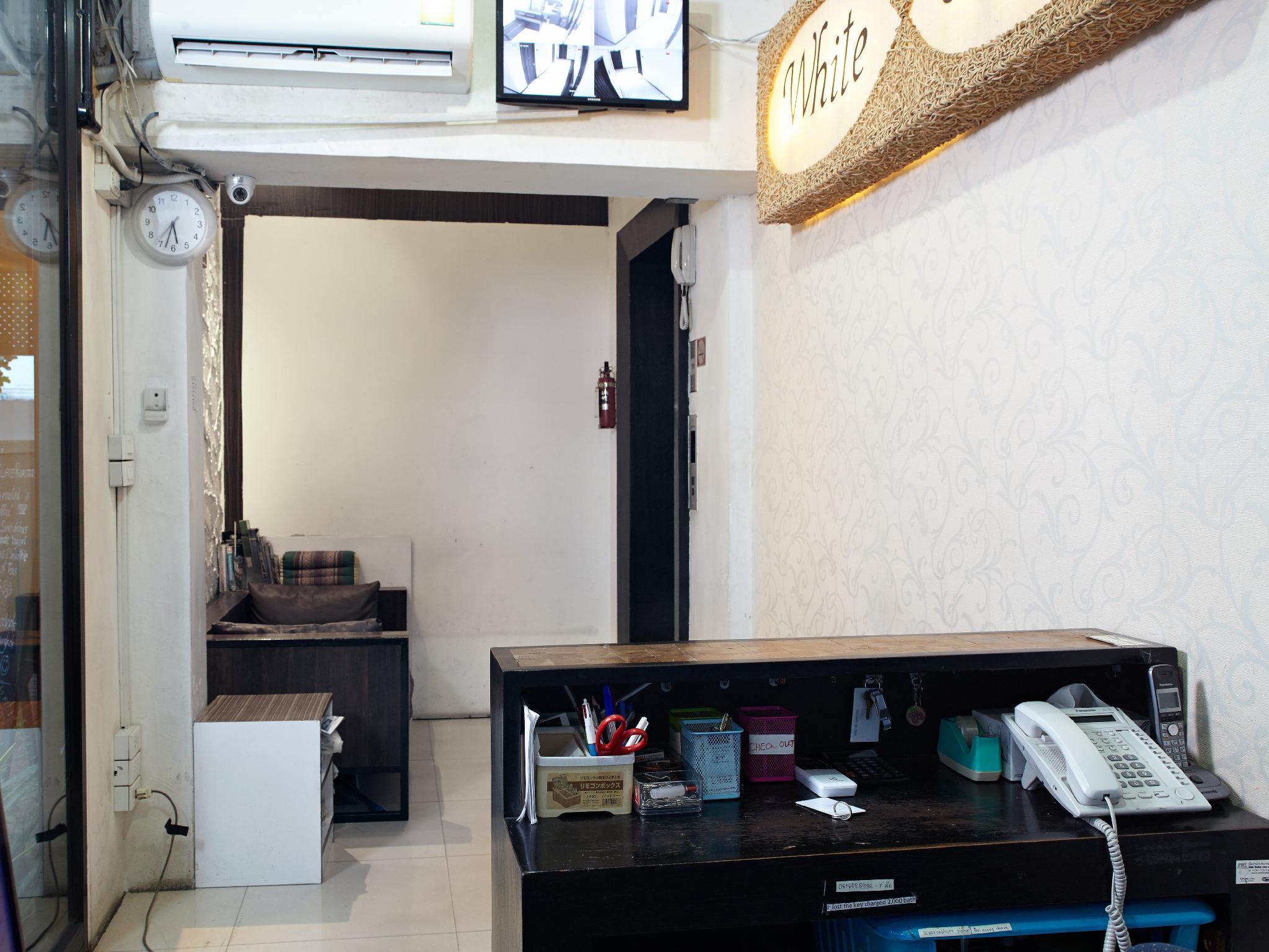 White House Asoke Sukhumvit 18 13/36