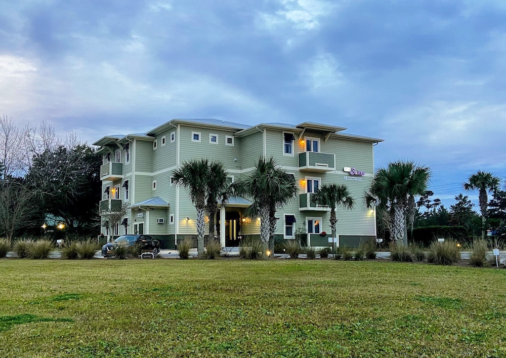30 A Suites 11/79
