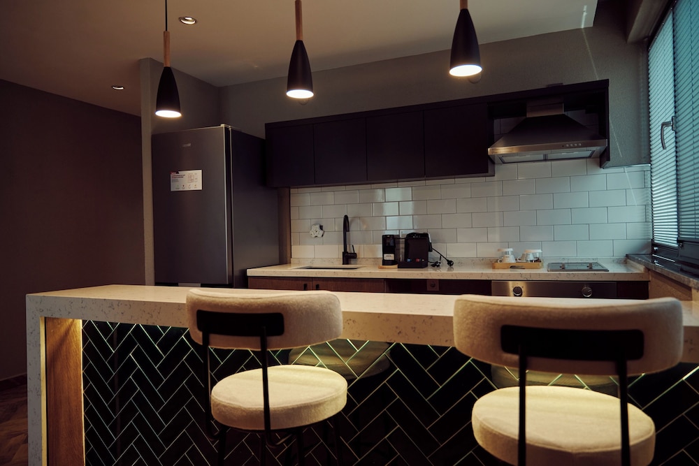 Parmos Otel 48/50