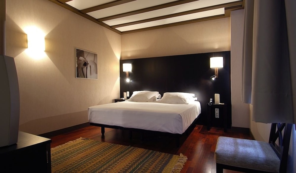 HOTEL ISLA CANELA GOLF 7/36