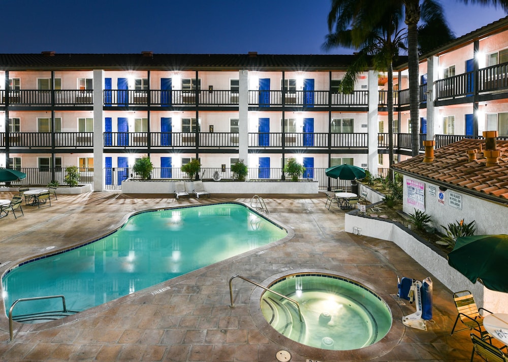 Motel6 Ontario, CA - Convention Center Airport 11/62
