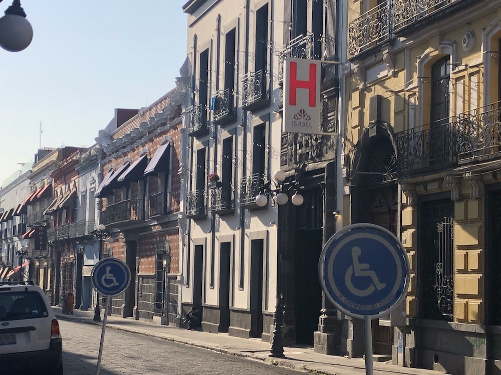 Hotel Isabel Unico 30/37