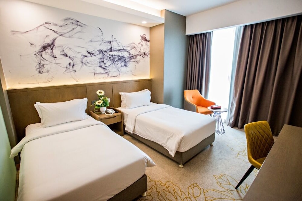 Grand Flora Hotel 34/61