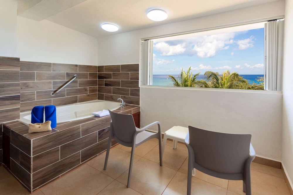 Cozumel Hotel & Resort 40/50