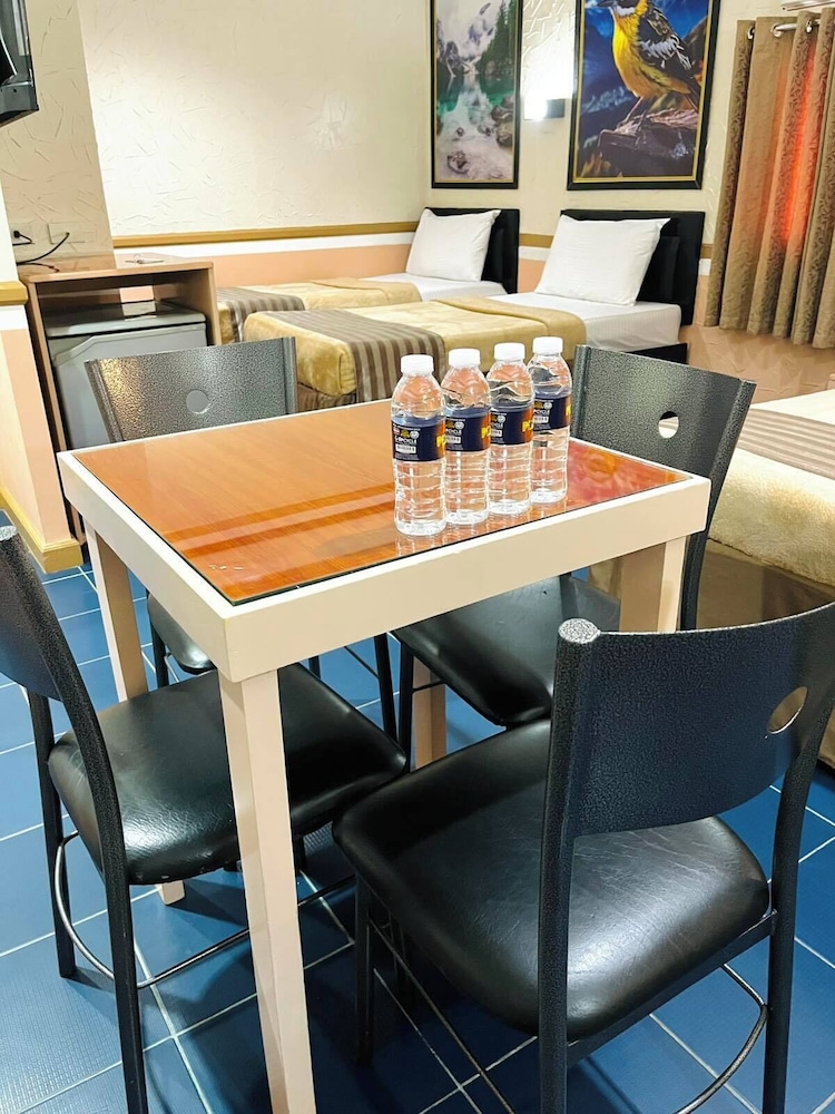 Urban Travellers Hotel Ex Shogun Suite Hotel 57/72