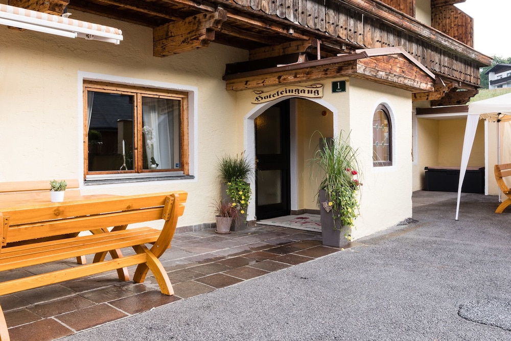Hotel Wiesenhof 30/54