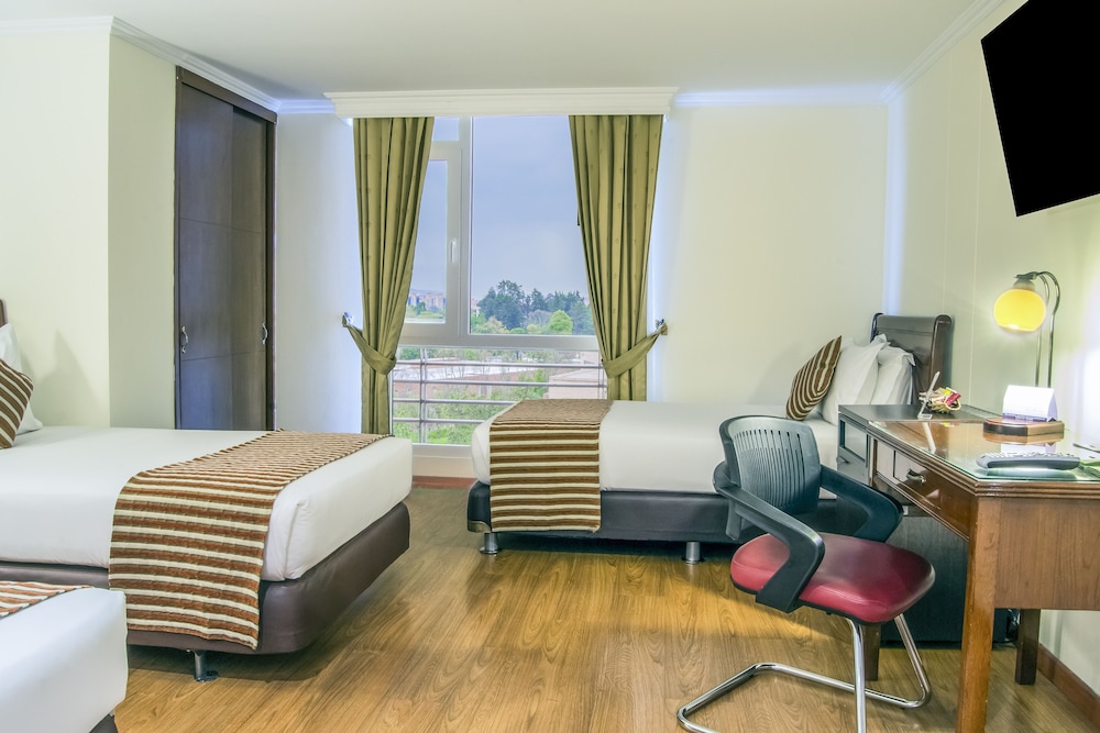 San Pablo Hotel 24/65