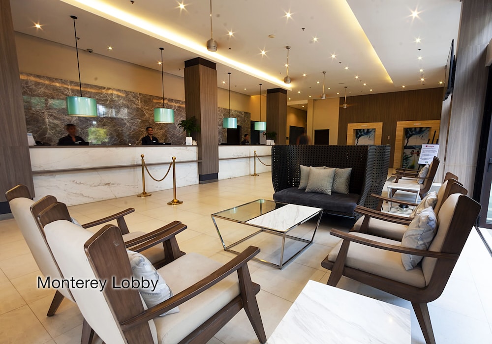 Fairways And Bluewater Newcoast Boracay 54/76