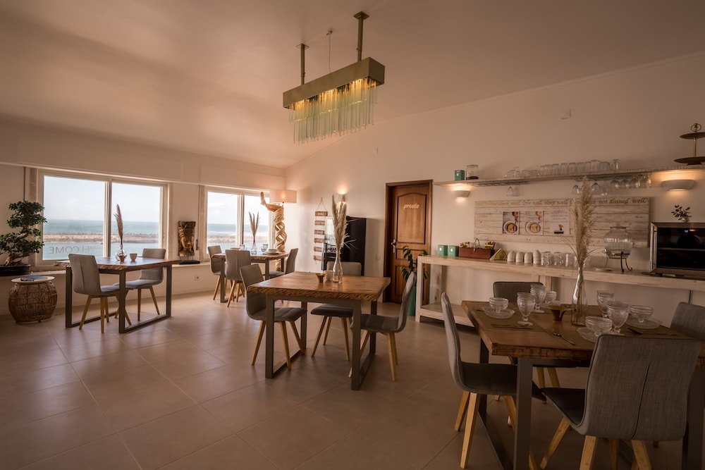 Sandhi House - Yoga & Wellness 32/40