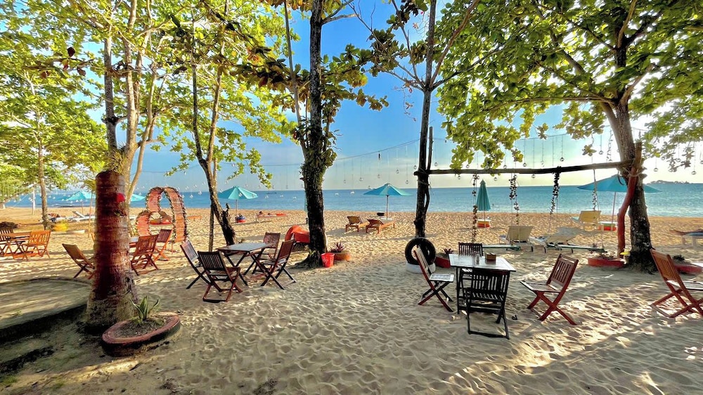 Vung Bau Resort 57/66