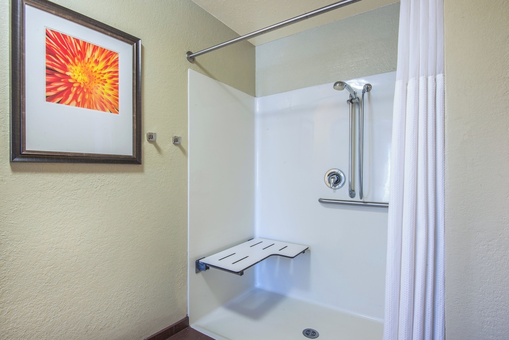 Studio, Suite, Kitchen, Accessible