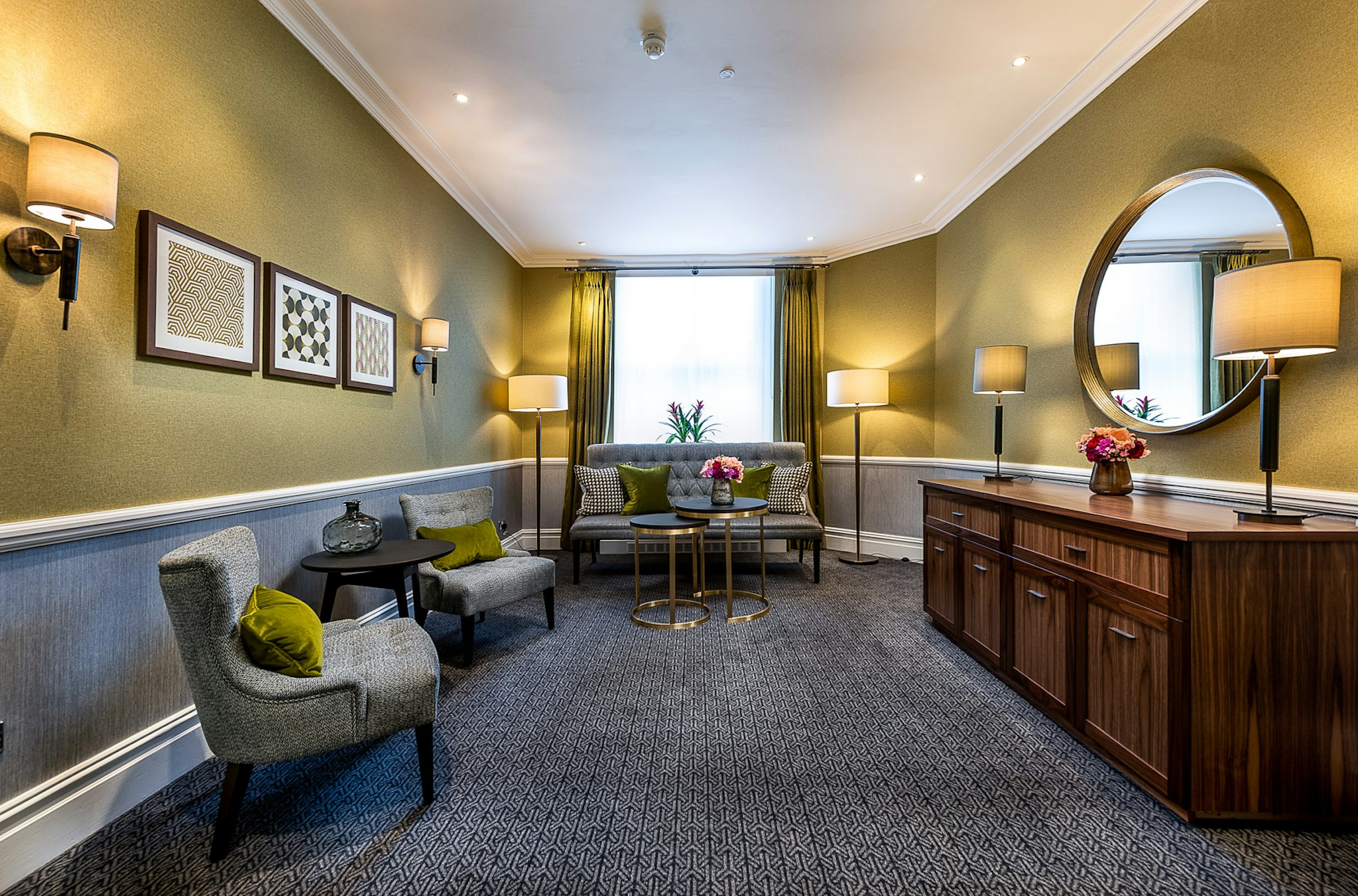 St James Court A Taj Hotel 66/82
