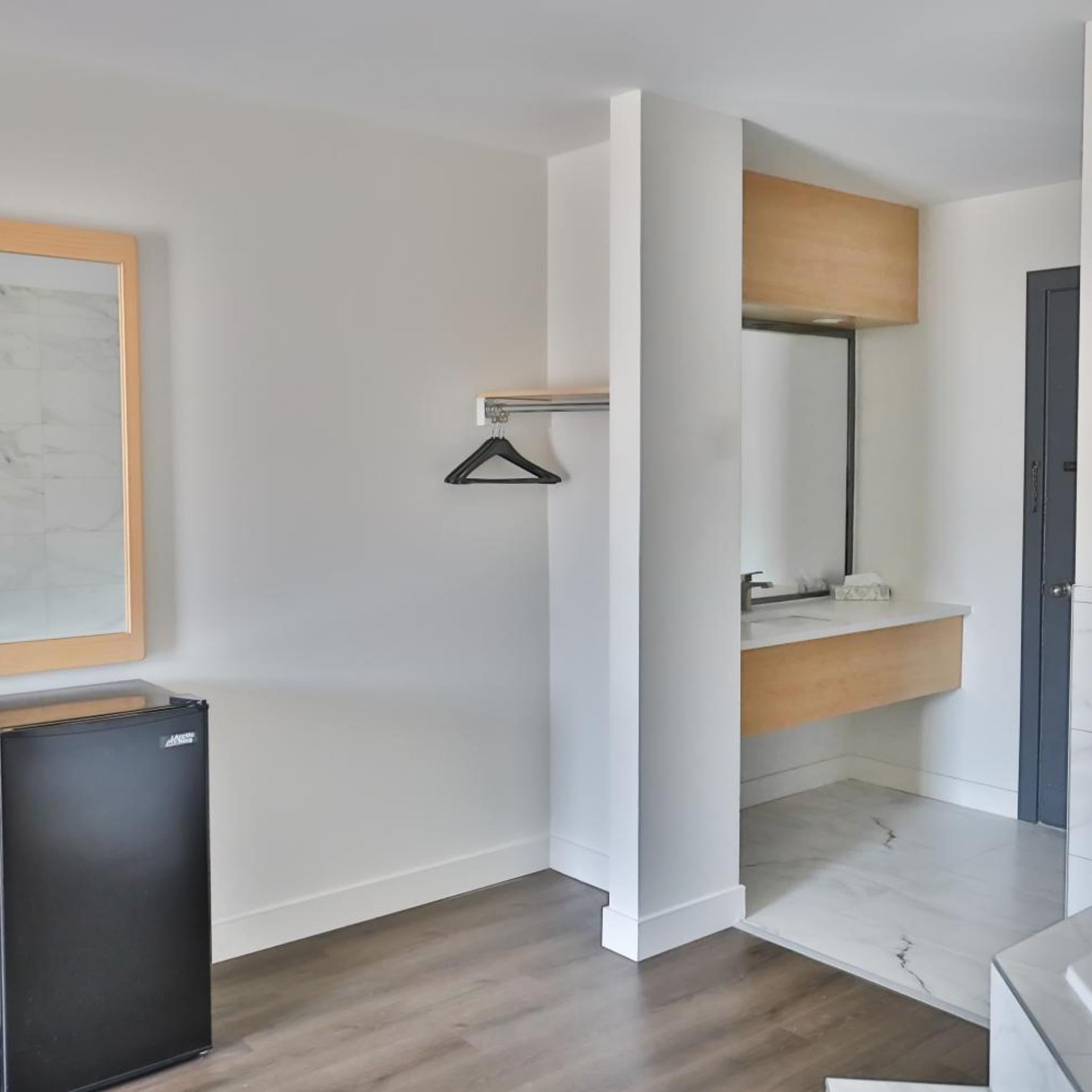 Travelodge by Wyndham Mascouche 2/28