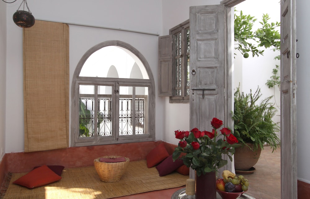 Riad O2 27/50