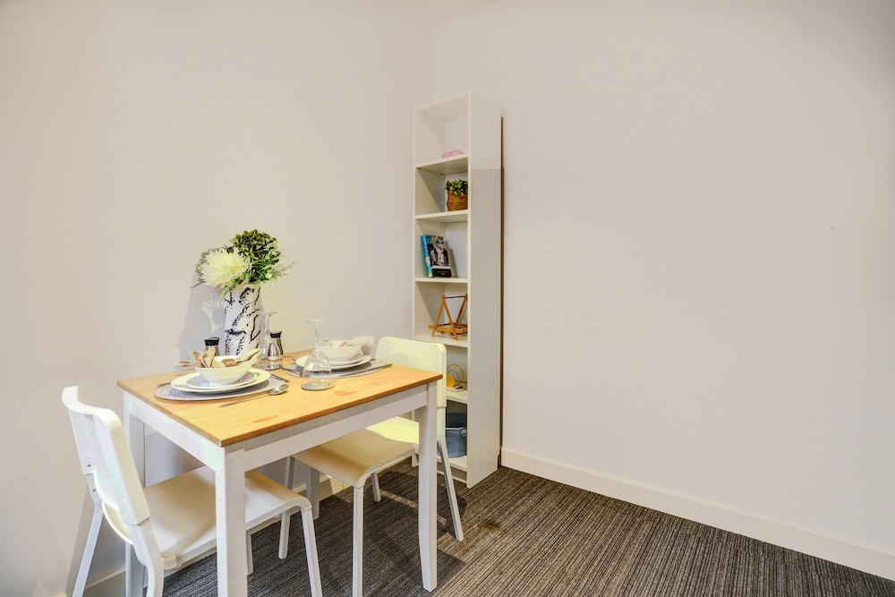Kingston Luxe Suites Riverside Apartment Belvilla 51/52