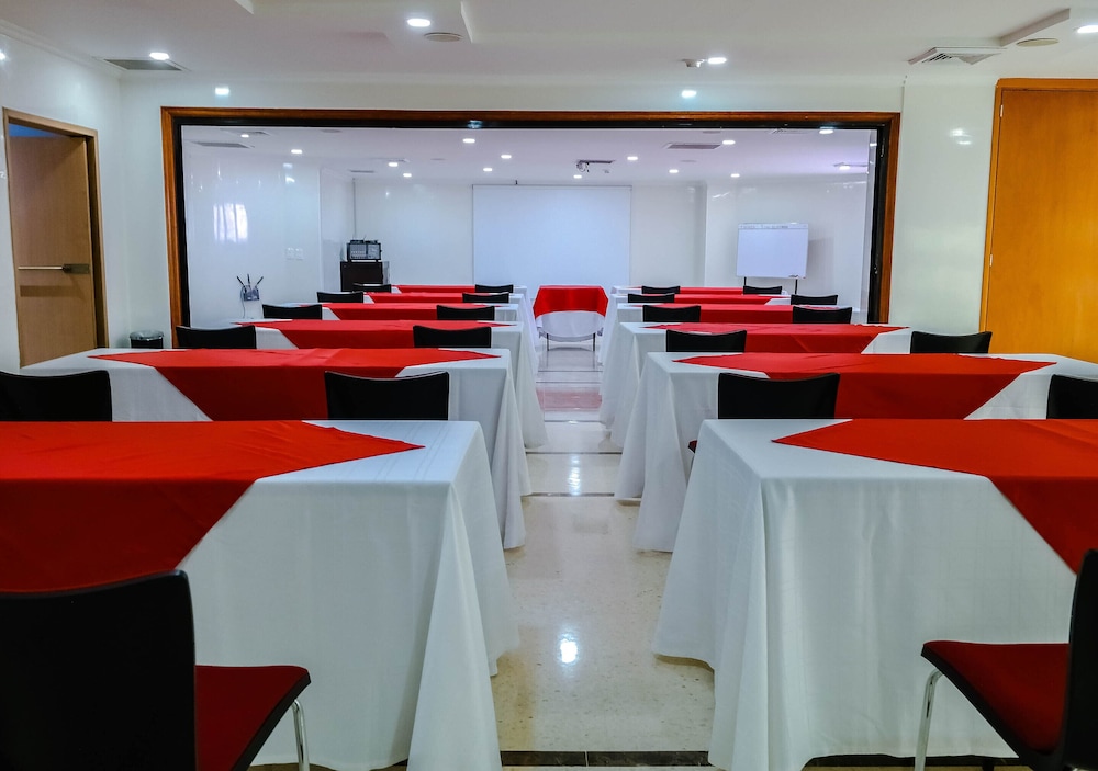 HOTEL INTERNACIONAL LA TRIADA 65/65