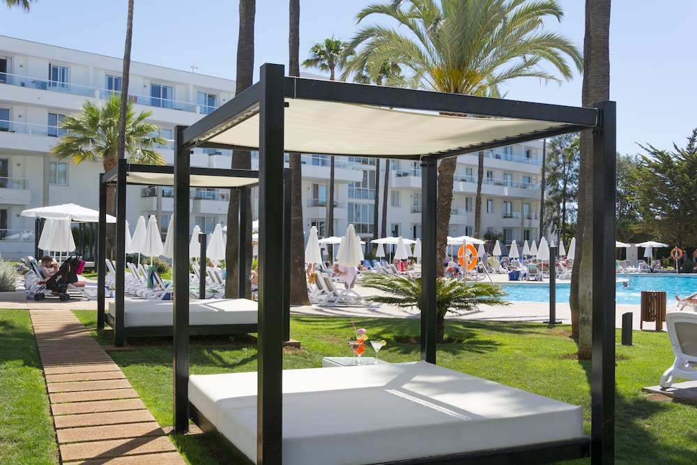 Protur Vista Badia Aparthotel 50/55