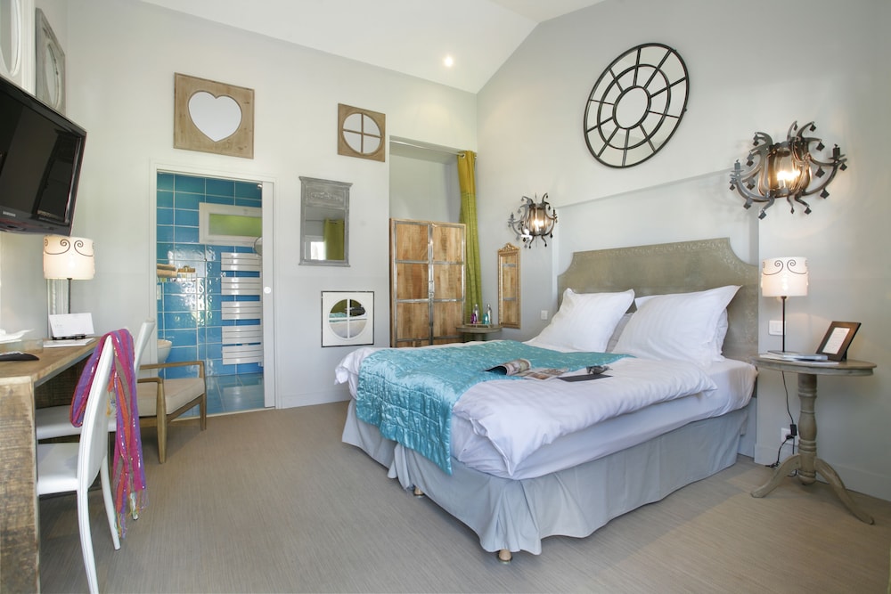 Hotel The Originals Le Cise 44/74