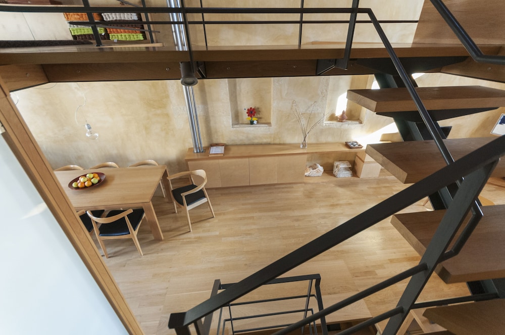 Dorotheou House 21/27