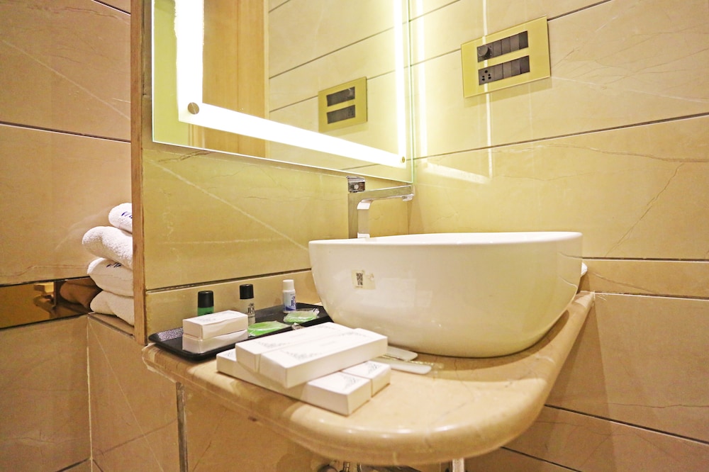غرفة بريميوم بسرير كينج، The Jrd Luxury Botique Hotel 9/10