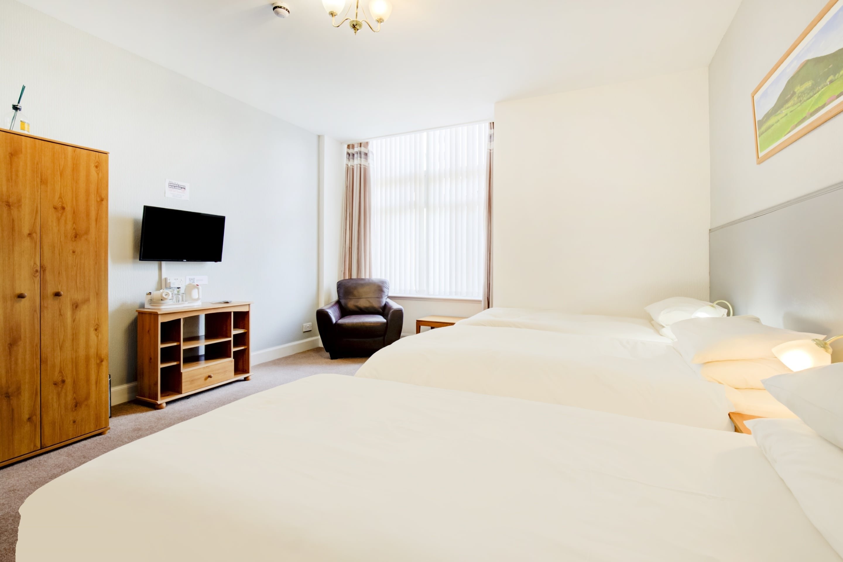 OYO Eastbank Hotel, Speyside Scotland 18/36