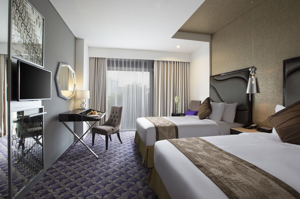 Nemuru Grand Bellevue Radio Dalam 18/39