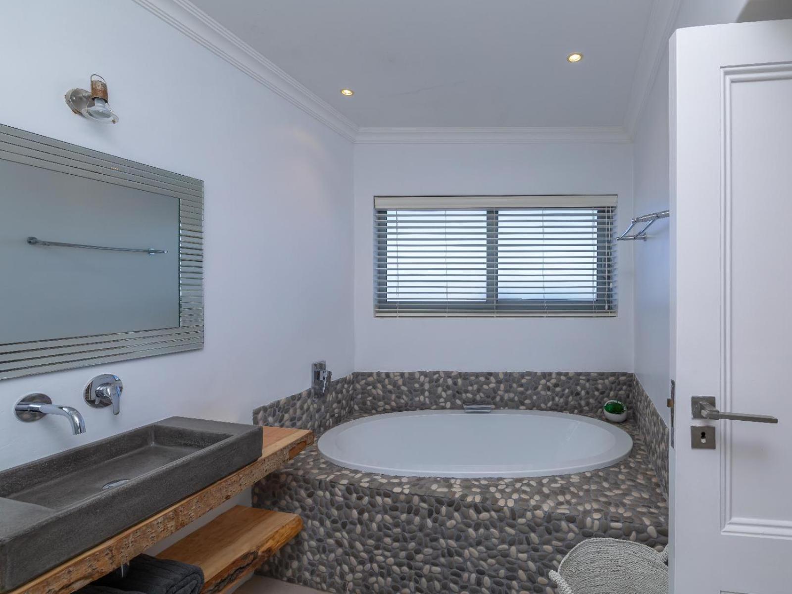 Sandy Toes Beach Villa 34/39