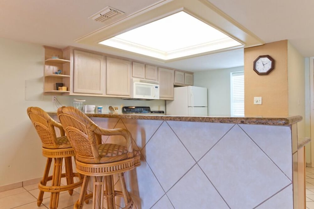 Saida Towers By Padre Island Rentals 3/49