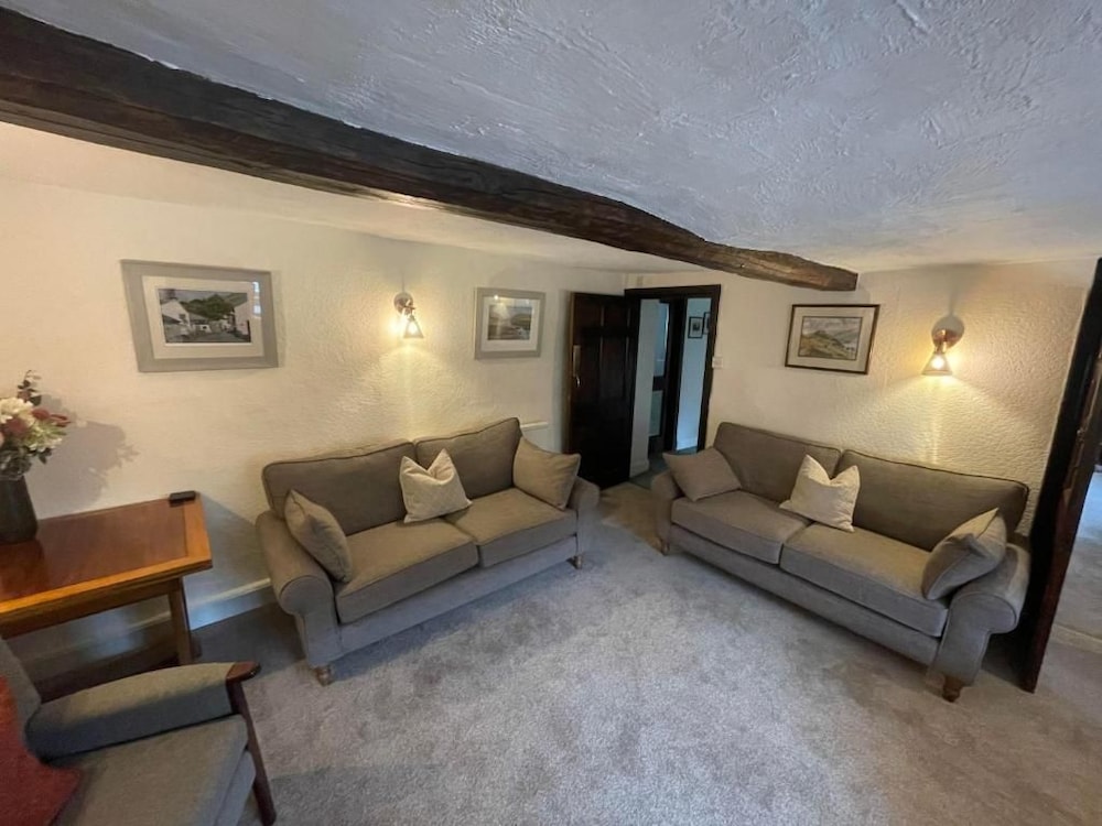 Seatoller House 24/44