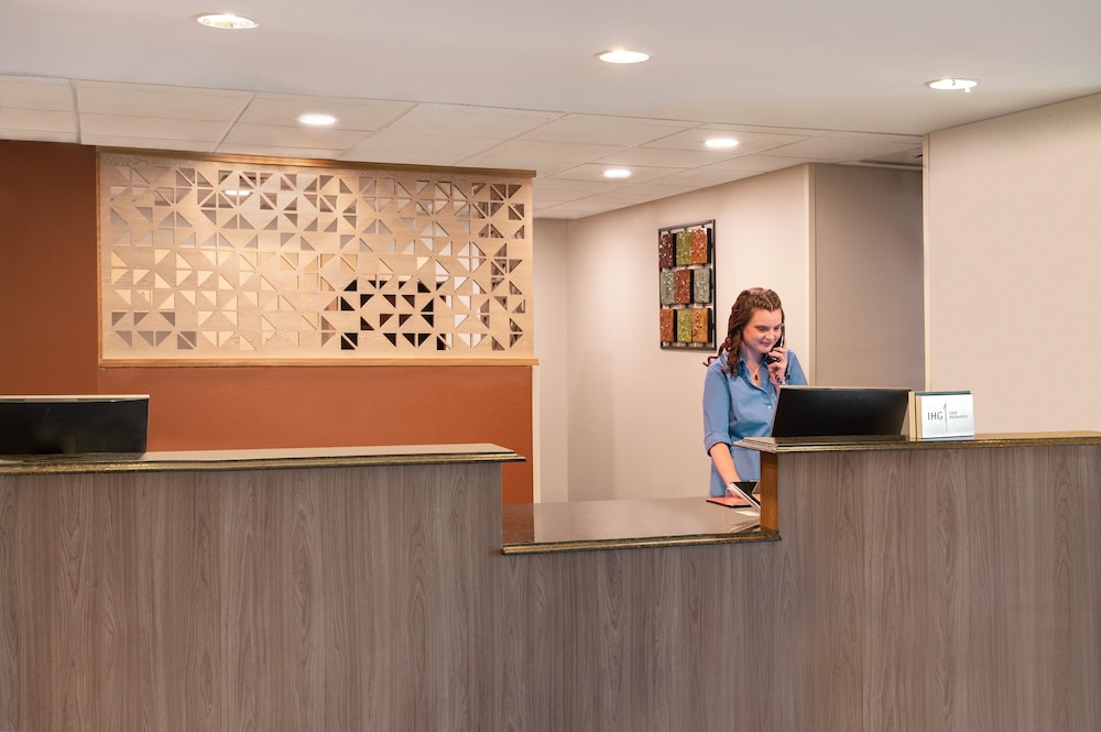 Candlewood Suites Watertown-Fort Drum 7/68
