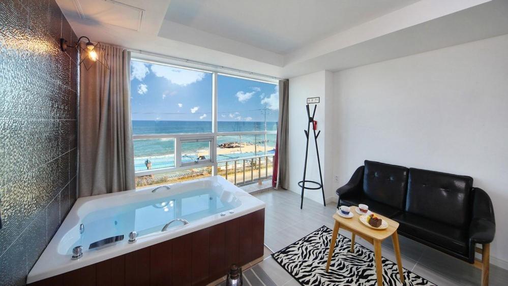 Gangneung Ara Spa Pension 34/41