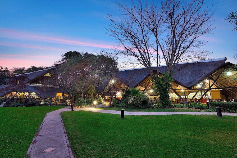 Protea Hotel by Marriott Lusaka Safari Lodge 46/50