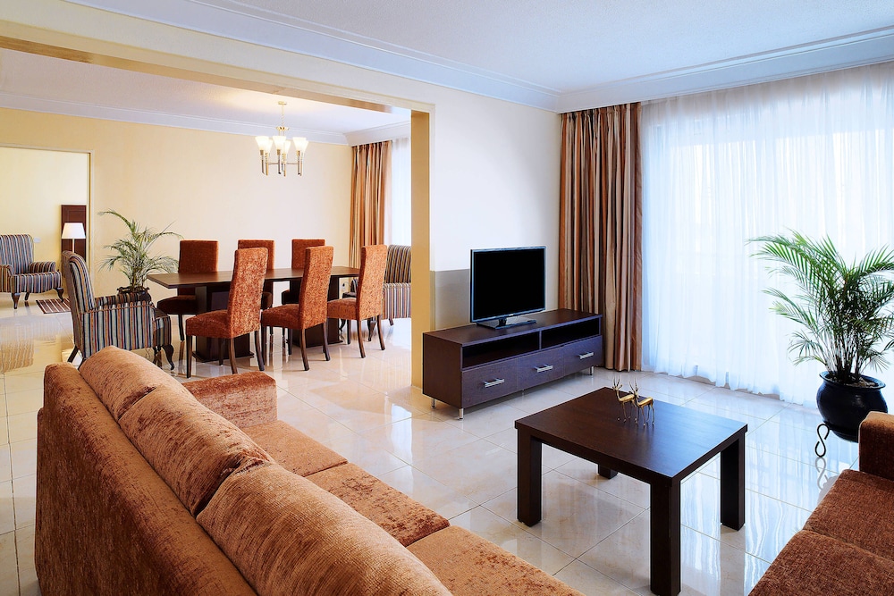 Abuja Continental Hotel 38/56