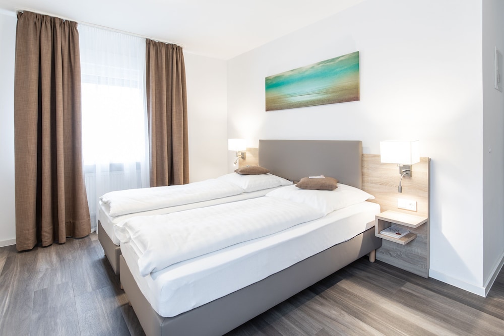 Hotel Koln 2020 9/30