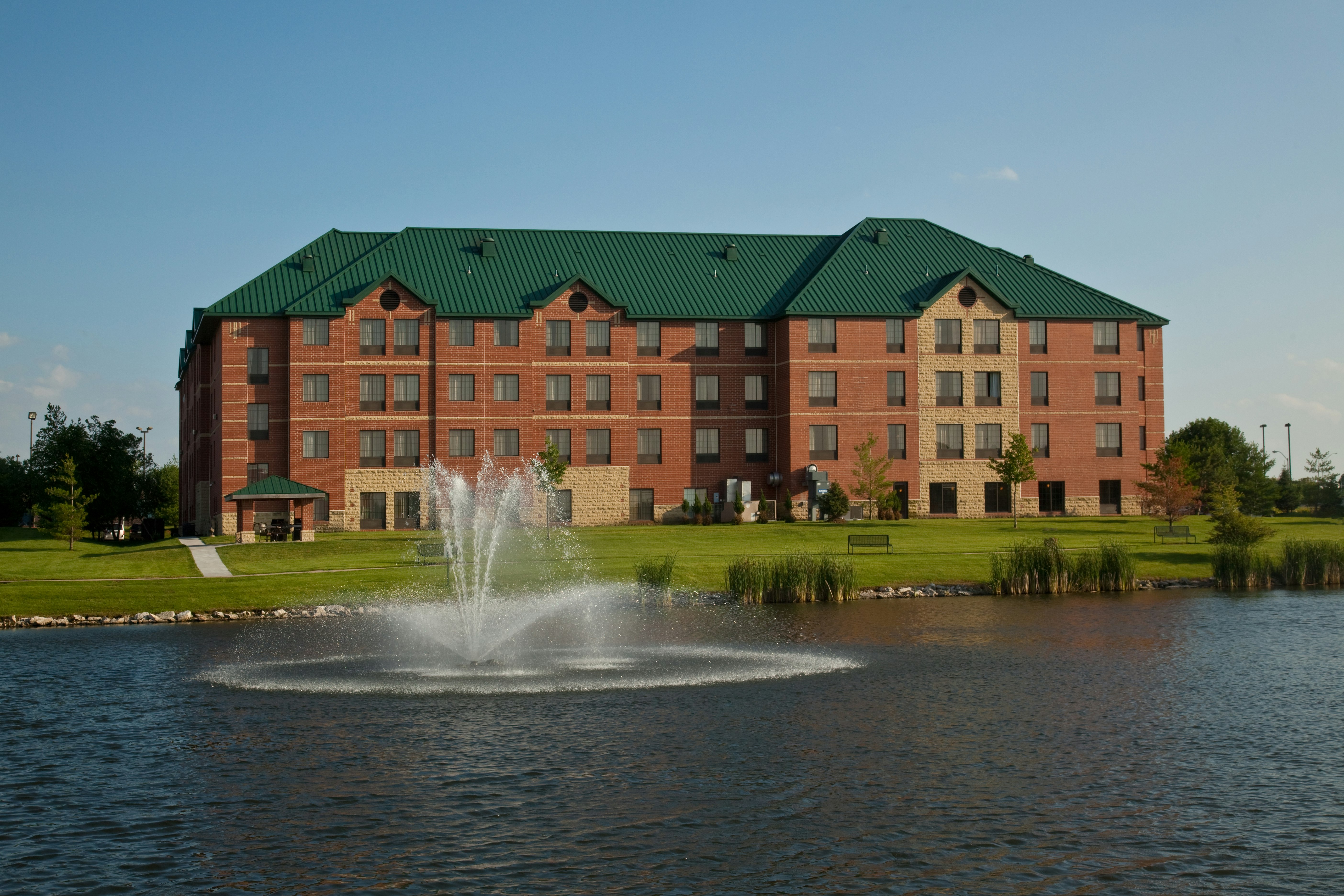 Staybridge Suites West Des Moines 73/76