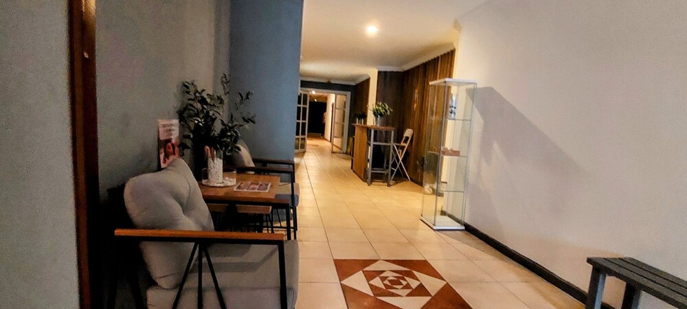SAILOR’S PARK HOTEL 31/55