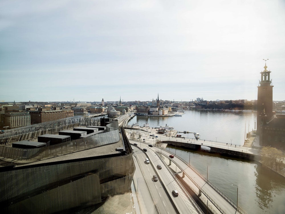 Radisson Blu Waterfront Stockholm 40/45