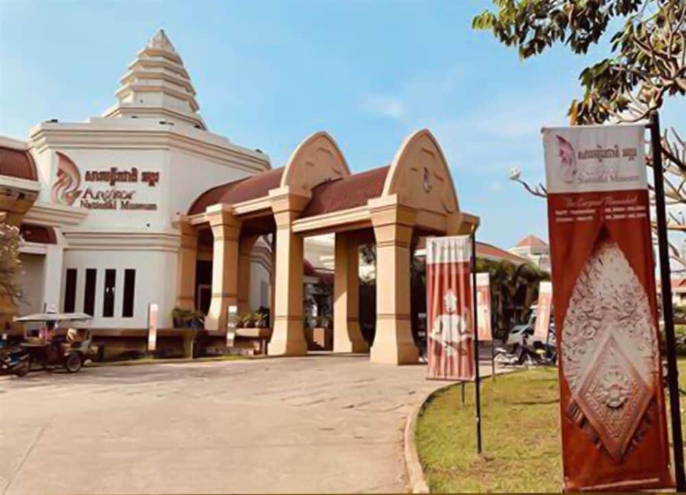 LADEAR ANGKOR BOUTIQUE HOTEL 74/84