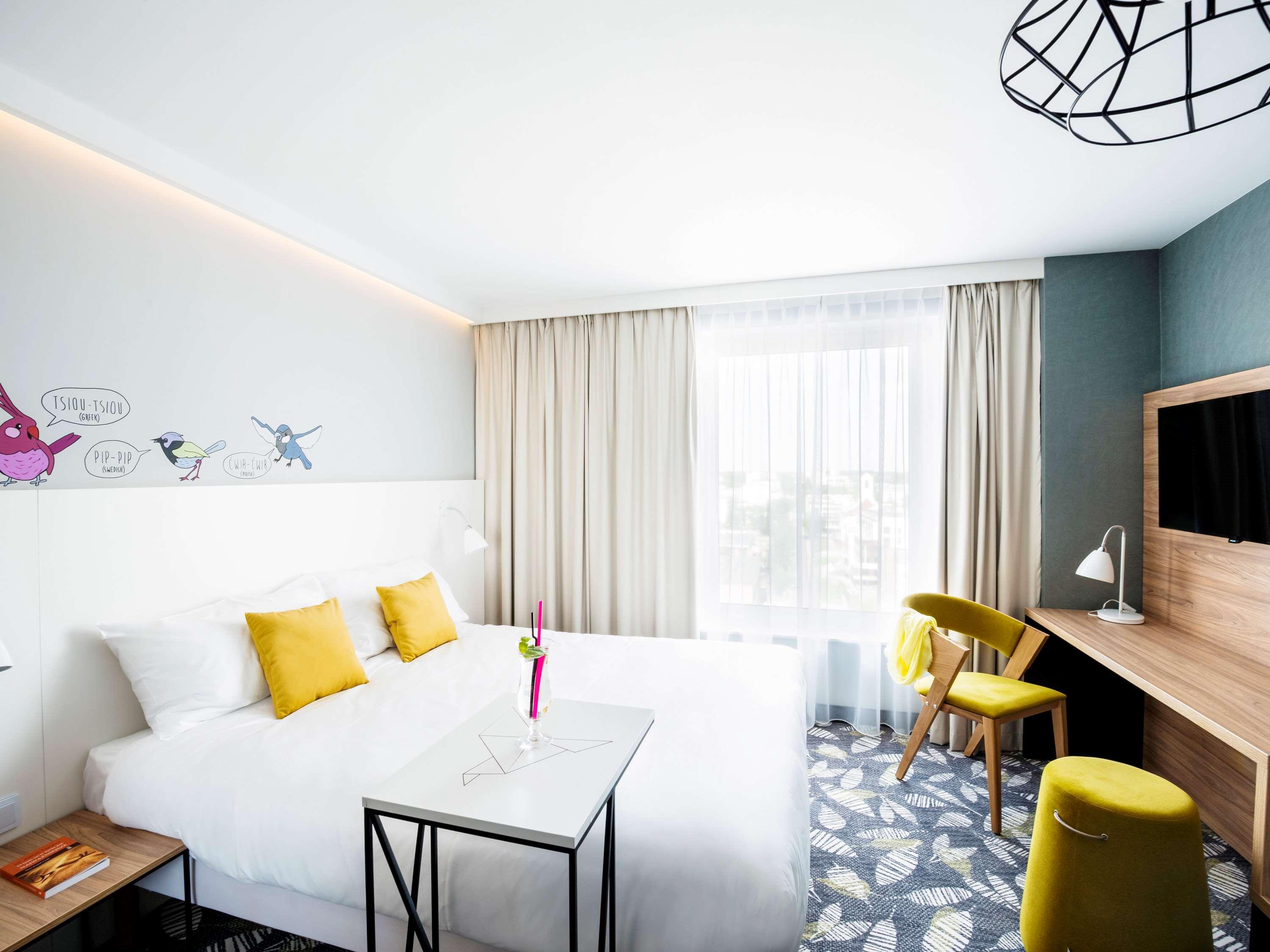 Room, Double Bed