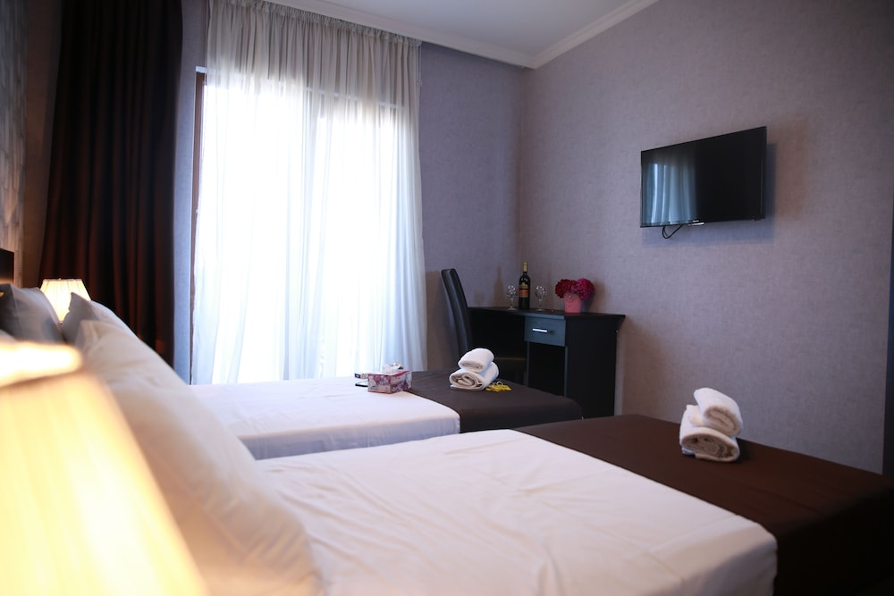 HOTEL MARLYN 14/71