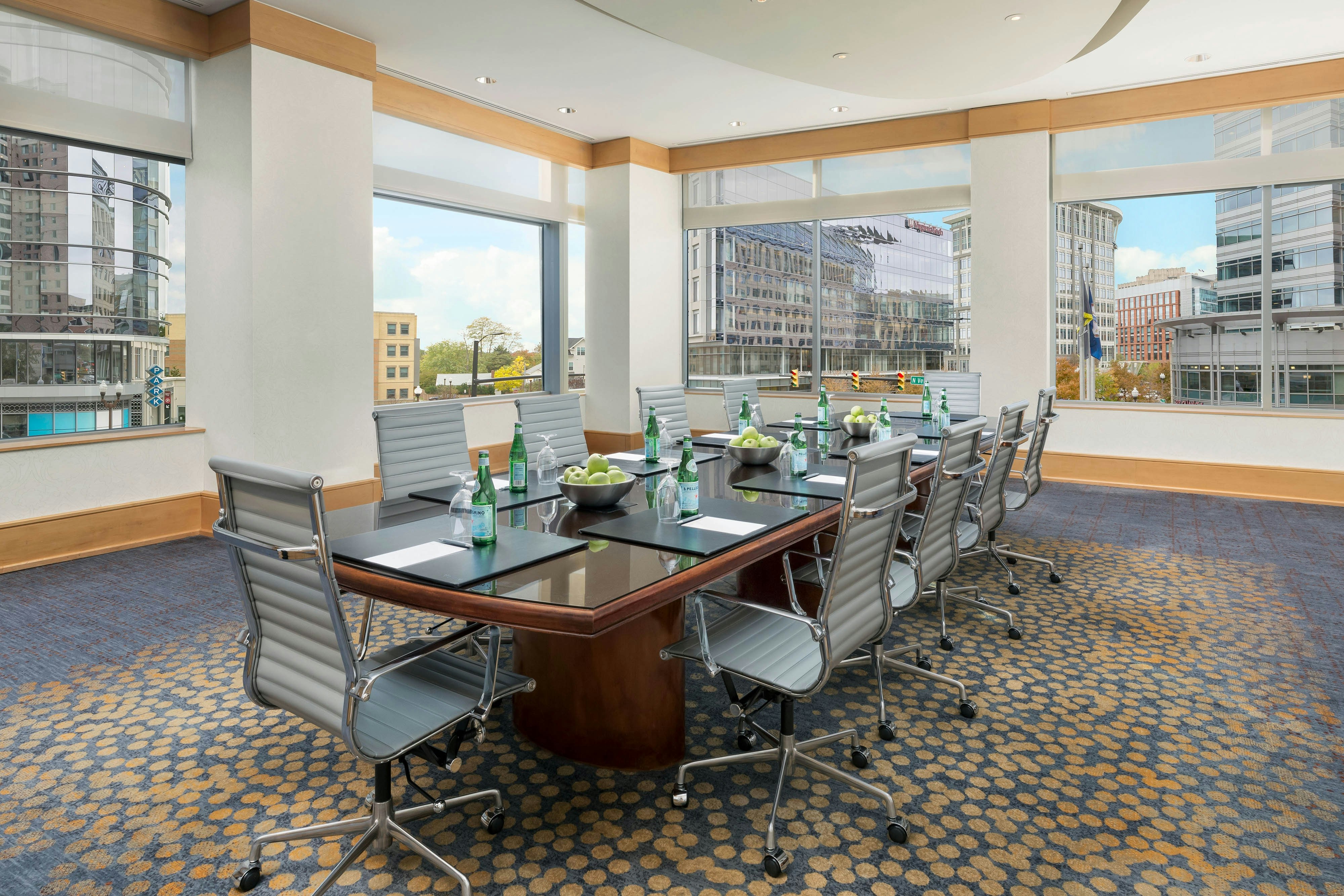 Westin Arlington Gateway 64/66