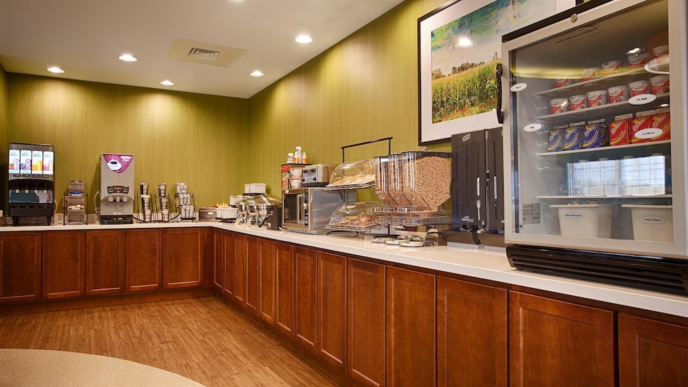 Best Western Plus Patterson Park Inn 38/43