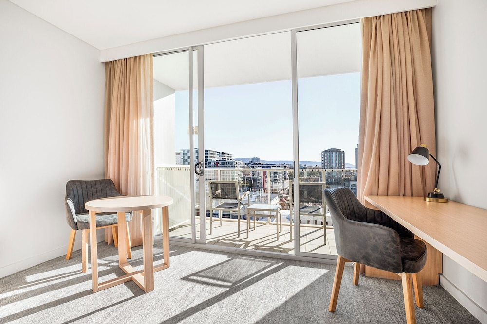 Sage Hotel Wollongong 46/75