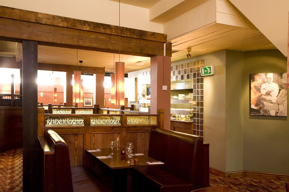 Premier Inn Northampton West (Harpole) 36/44
