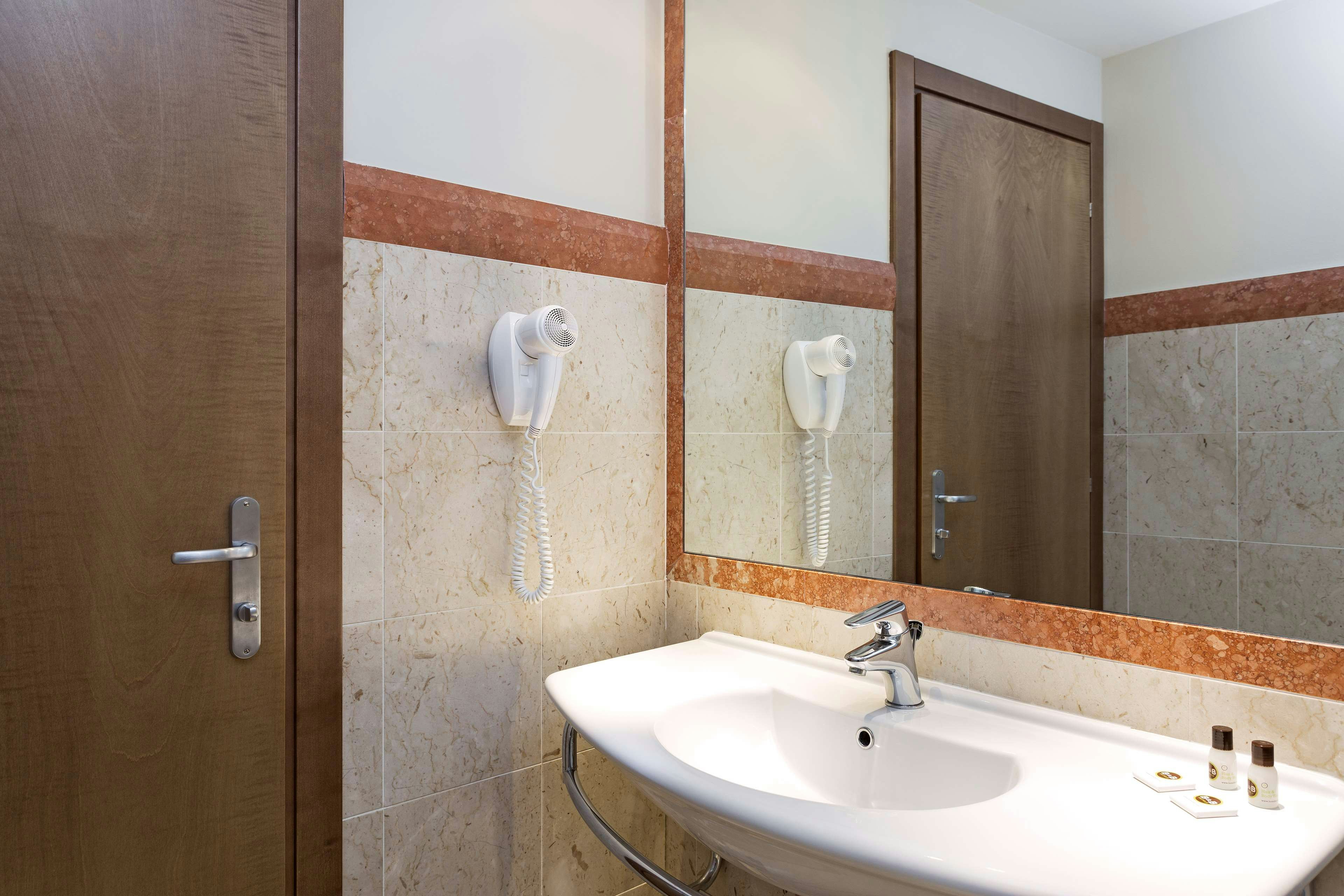 B&B Hotel Padova 50/53