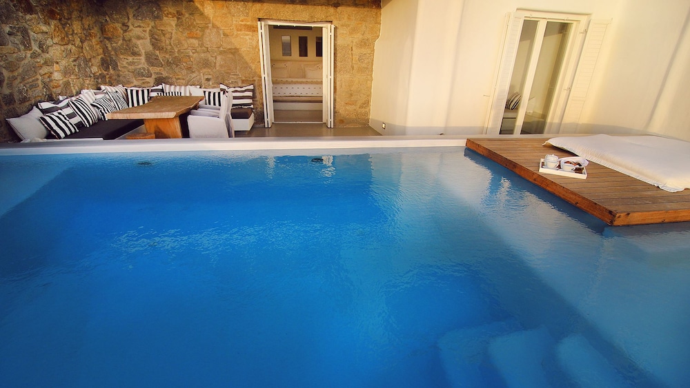 Cavo Tagoo Mykonos 26/50