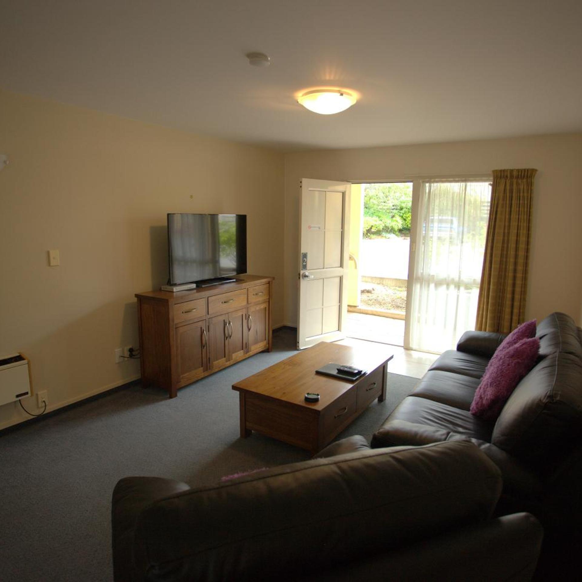 Birchwood Manor Motel 30/50