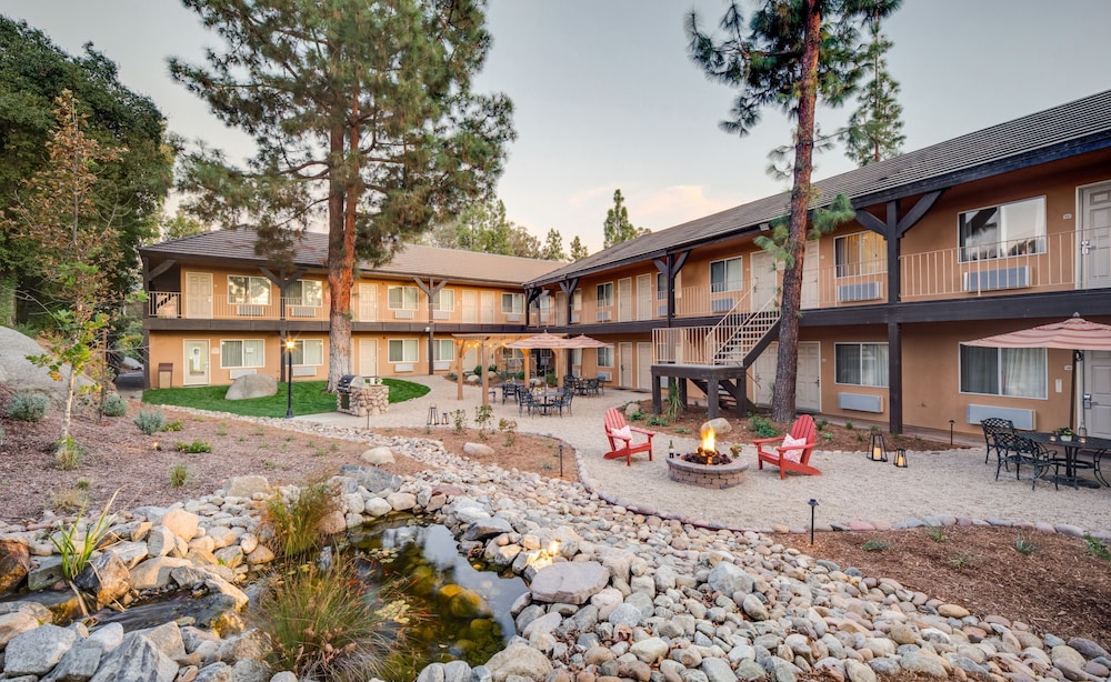 Ayres Lodge Alpine 3/40
